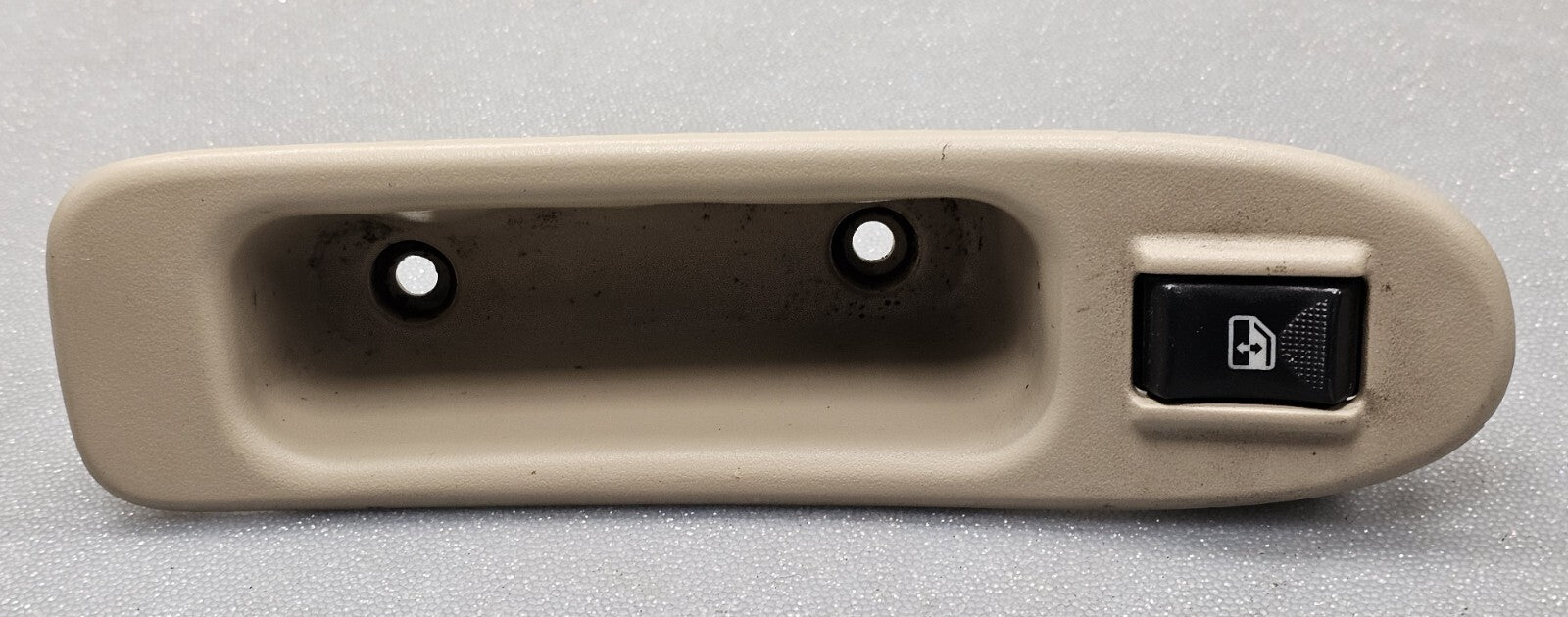 🔥 00-05 Chevrolet Impala Right Passenger Power Door  Window Switch Tan OEM