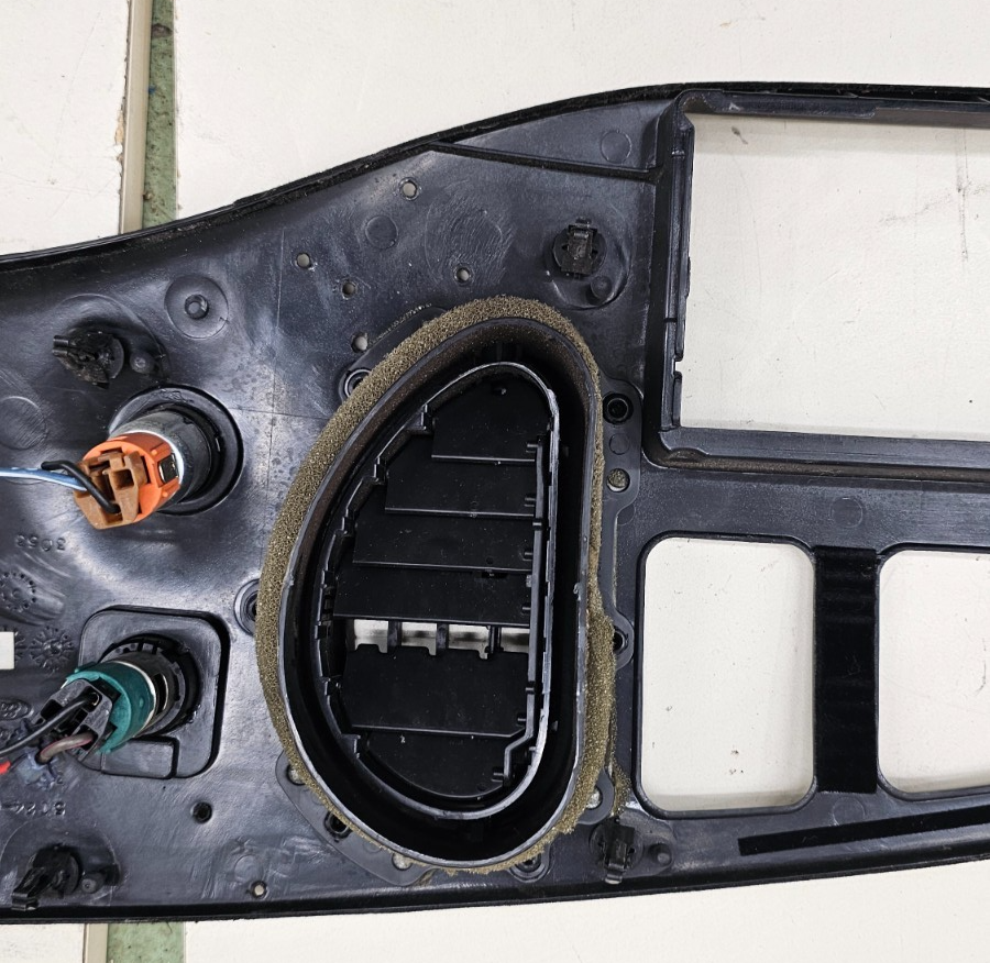 🔥97-03 Ford E-150 Econoline Dash Instrument Cluster Bezel Climate Radio Black