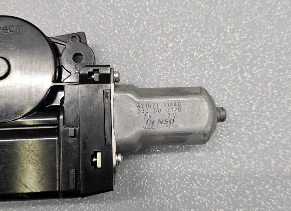 05-10 SCION TC Front Upper Sun Roof Power Motor Sliding Gear Motorized Assembly