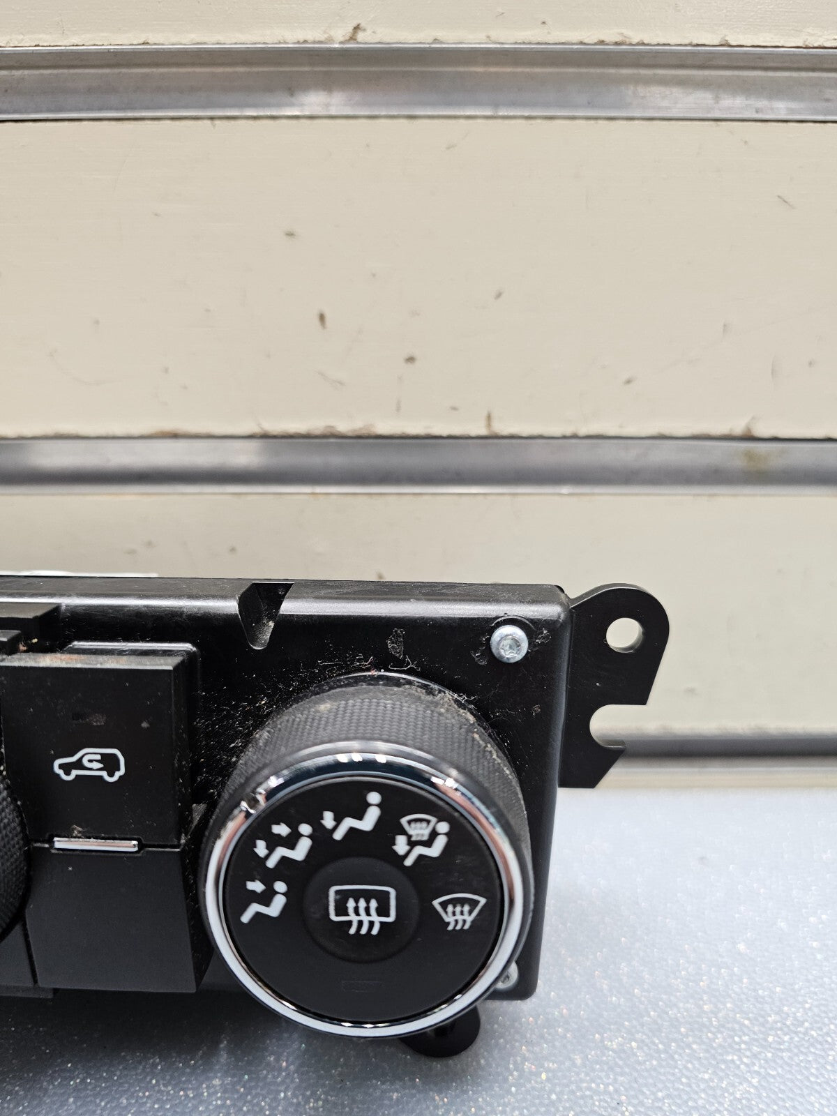 🔥07-09 CHEVY EQUINOX DASH CENTER AC HEATER CLIMATE TEMPERATURE CONTROL UNIT OEM