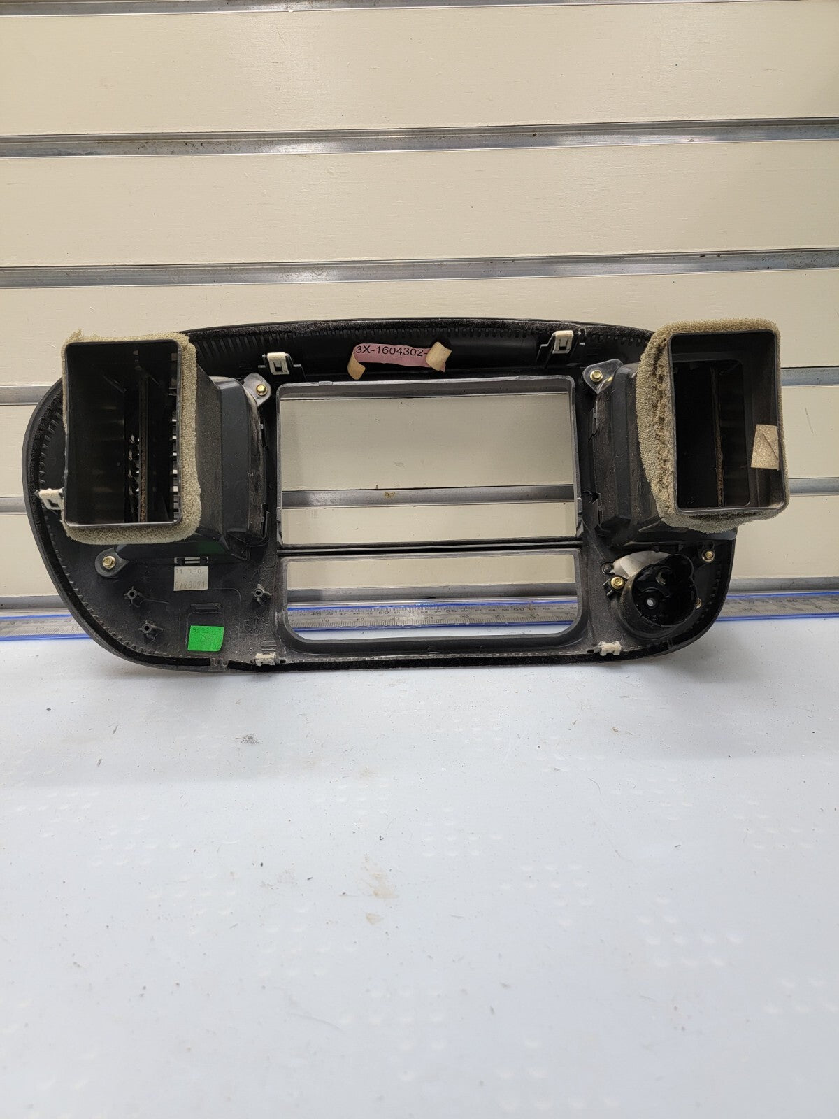 🔥97-03 Ford F150 Center Dash Radio Climate Trim BEZEL Panel AIRBG Line GRAY
