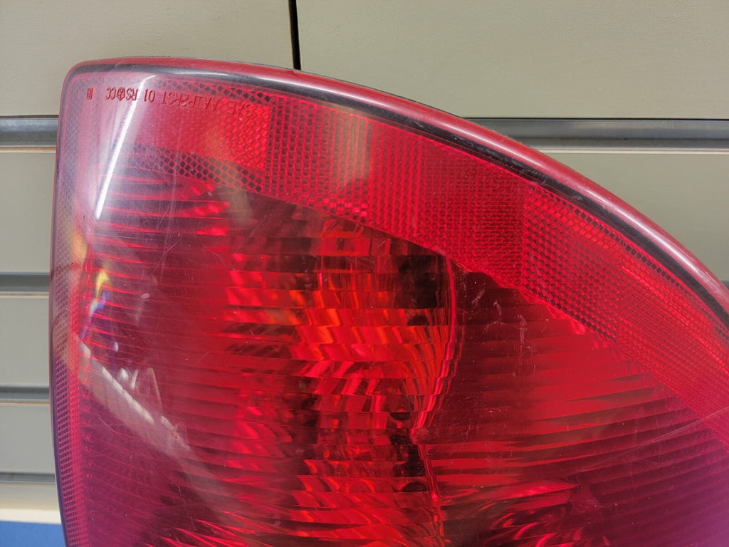 🔥2004-2007 Dodge Caravan LEFT Tail Light Fits  OEM