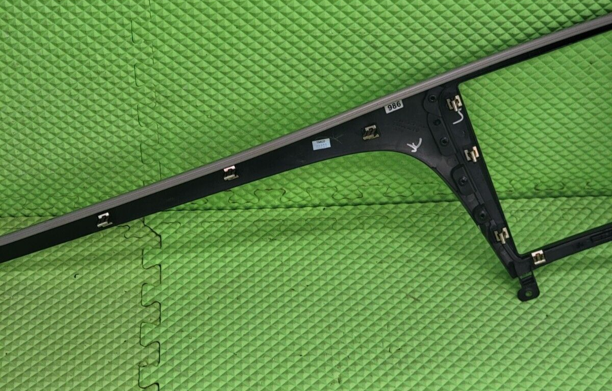 🔥2007 - 2009 SATURN AURA TRIM COVER BEZEL PANEL DASHBOARD FRONT woodgrain OEM