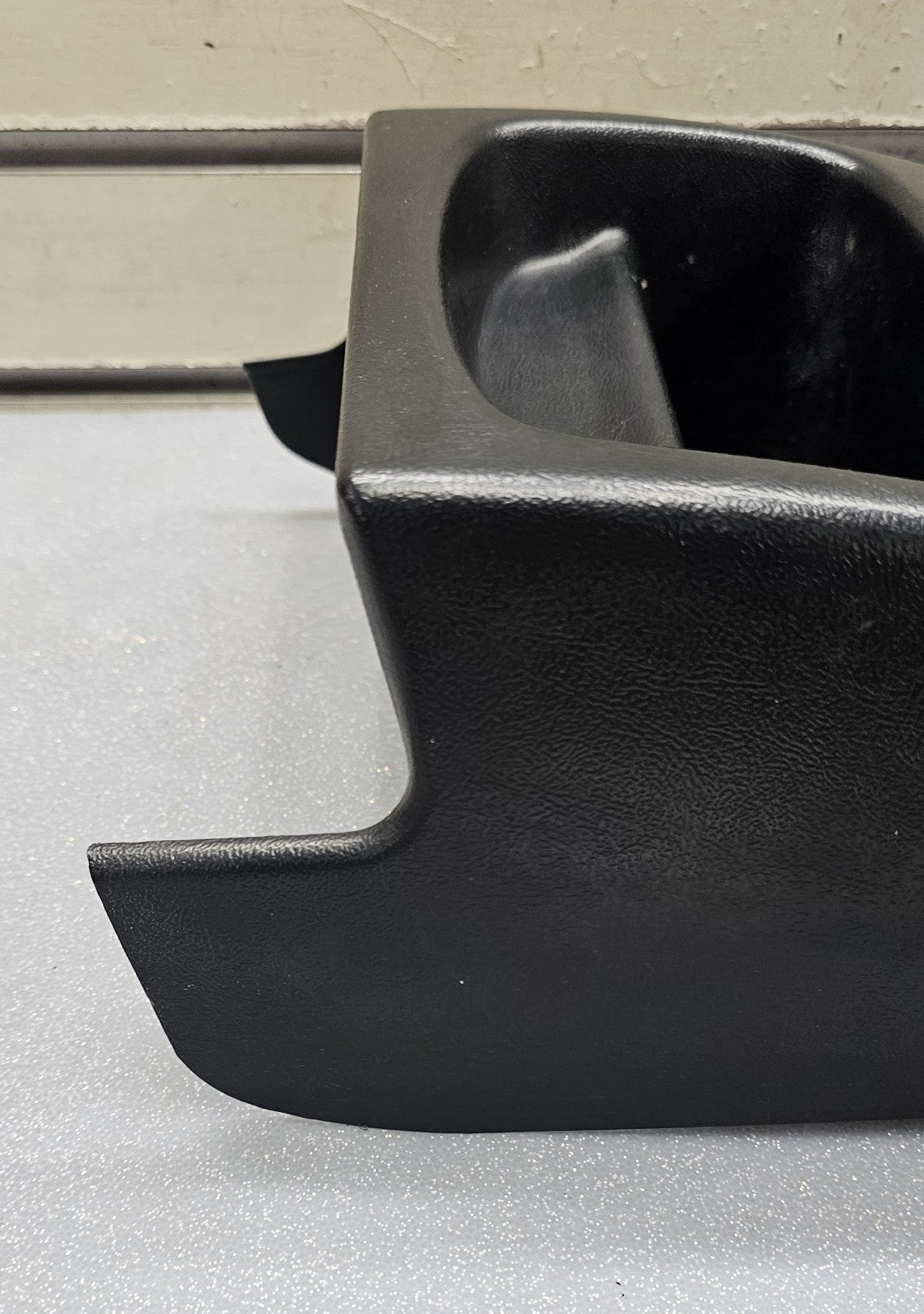 🔥98-04 Ford Ranger Floor Center Console Arm Rest Cup Drink Holder Storage OEM