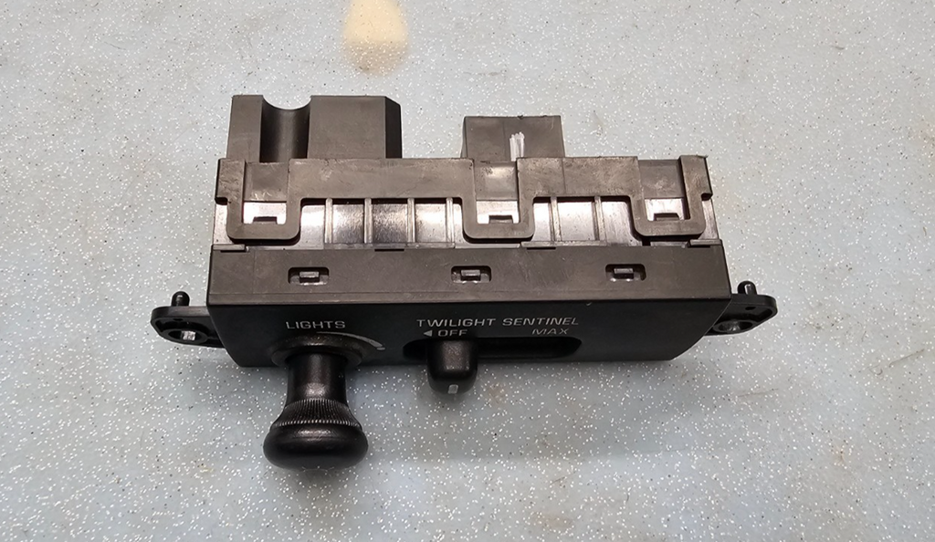🔥97-05 Park Avenue Headlight Head Light Lamp Control Switch Assembly Black