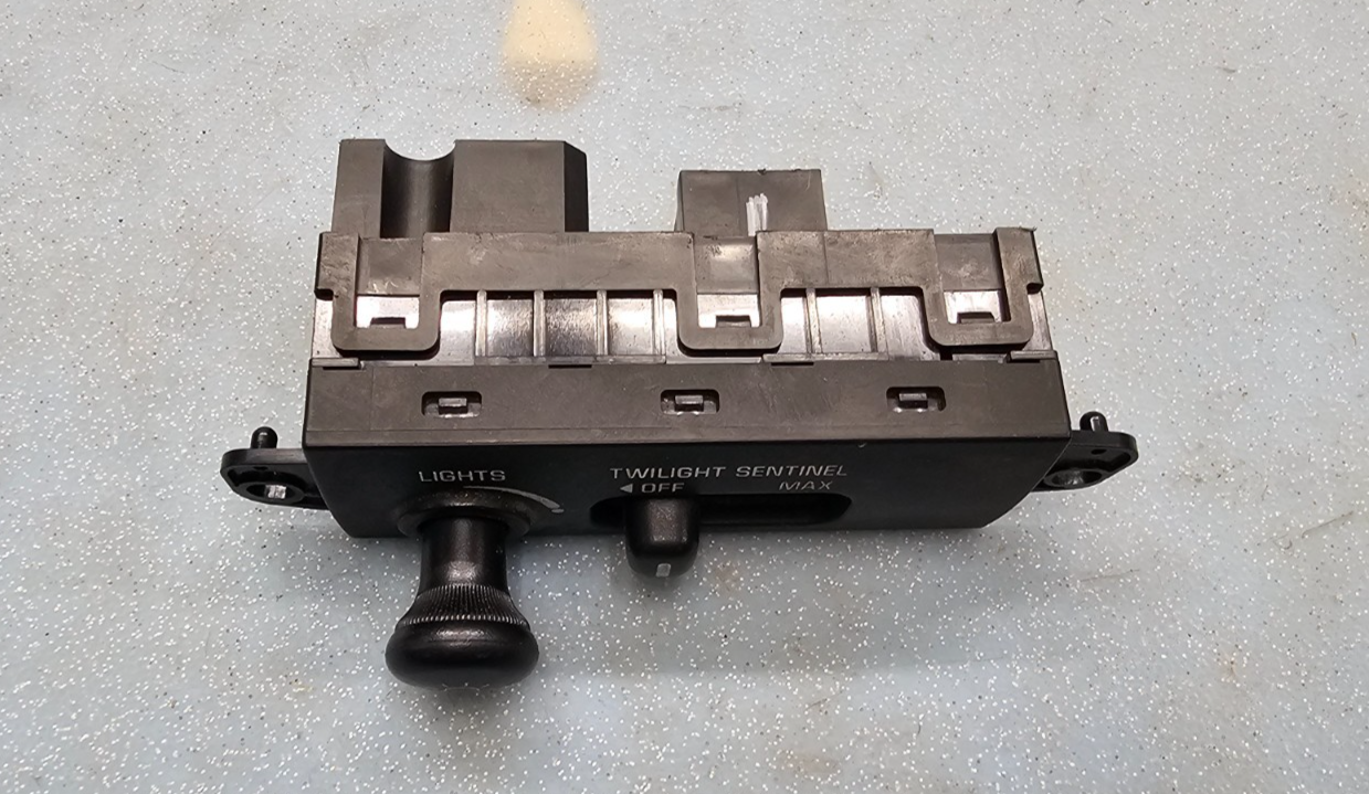 🔥97-05 Park Avenue Headlight Head Light Lamp Control Switch Assembly Black