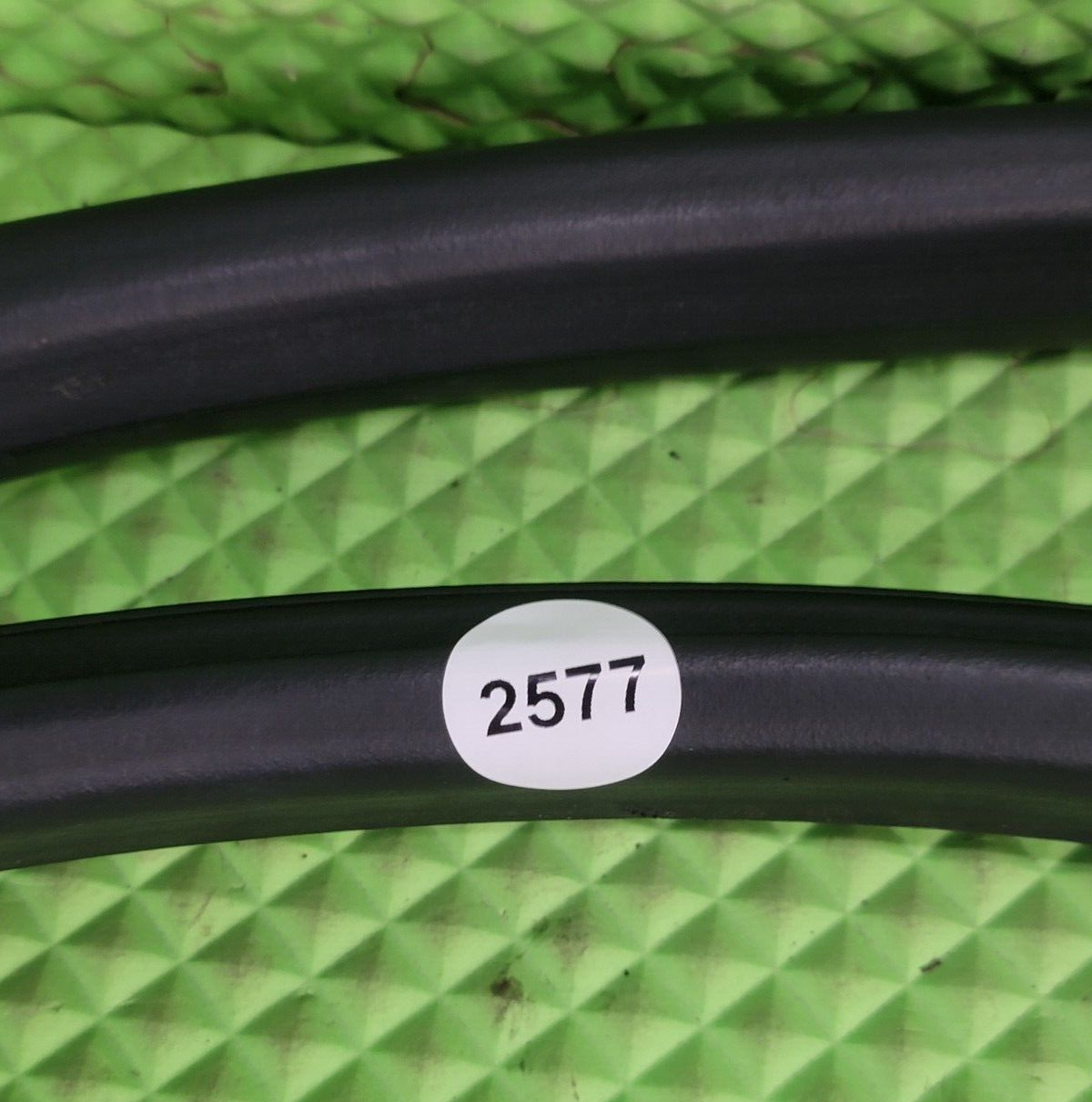 🔥07-14 Chevrolet Tahoe Rear Front Right Passenger Door Weatherstrip Seal Black