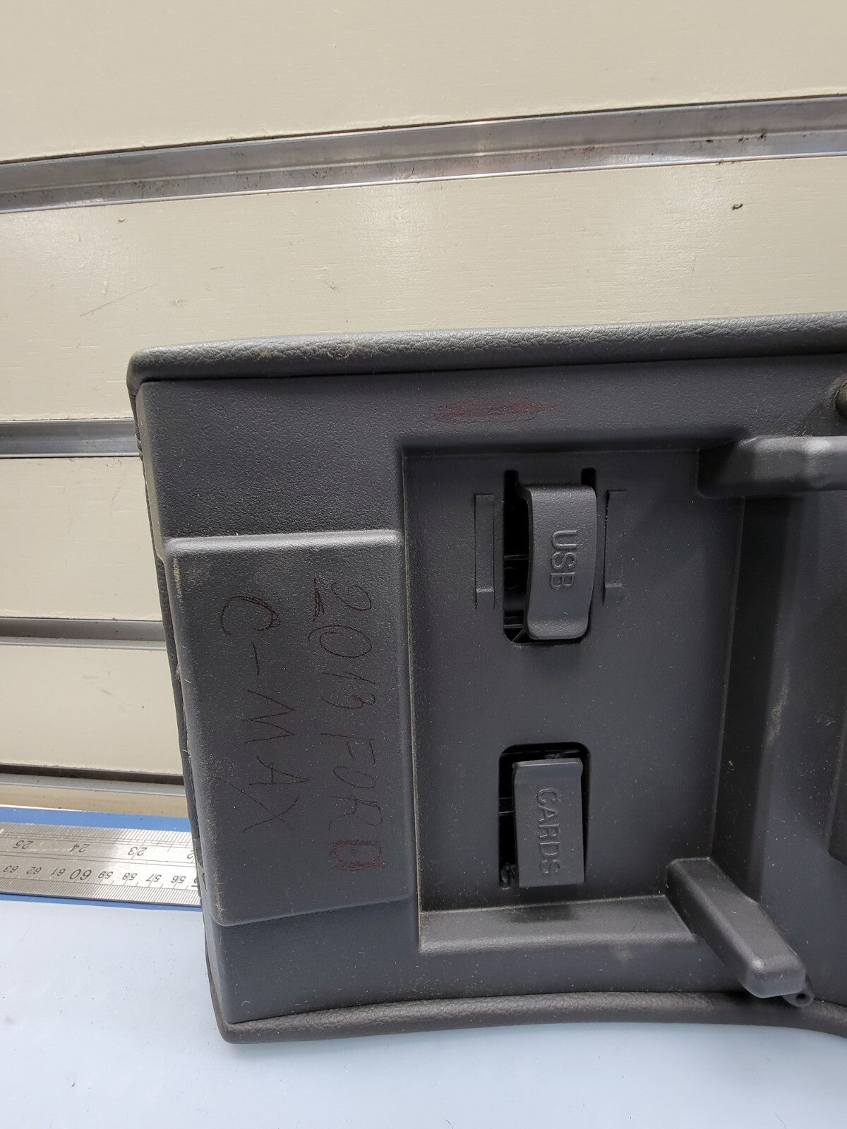 🔥2013-2016 Ford Escape C-Max Center Console Lid Armrest  ASSEMBLY BLACK