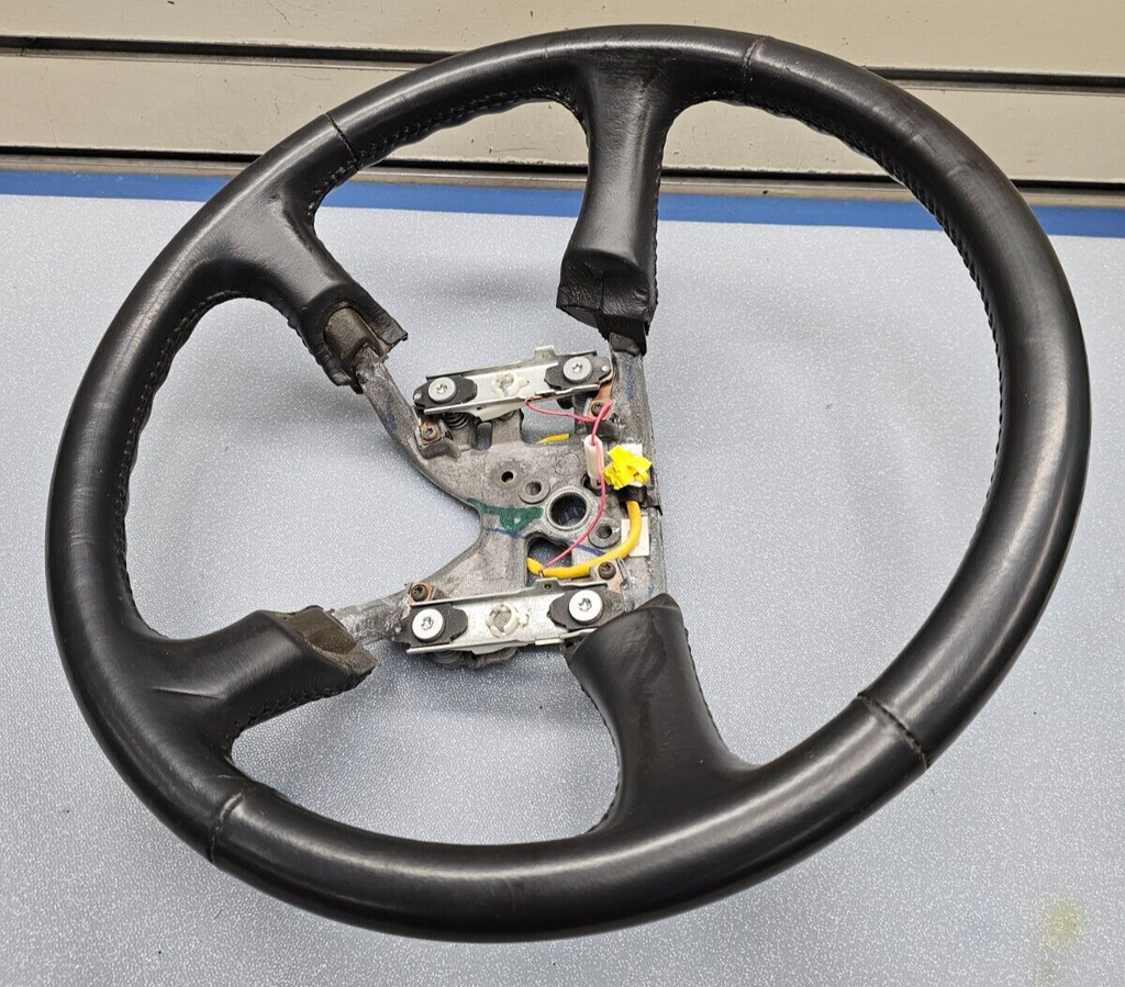 99-02 Chevy Silverado Tahoe Suburban Blazer SONOMA Steering Wheel Leather black