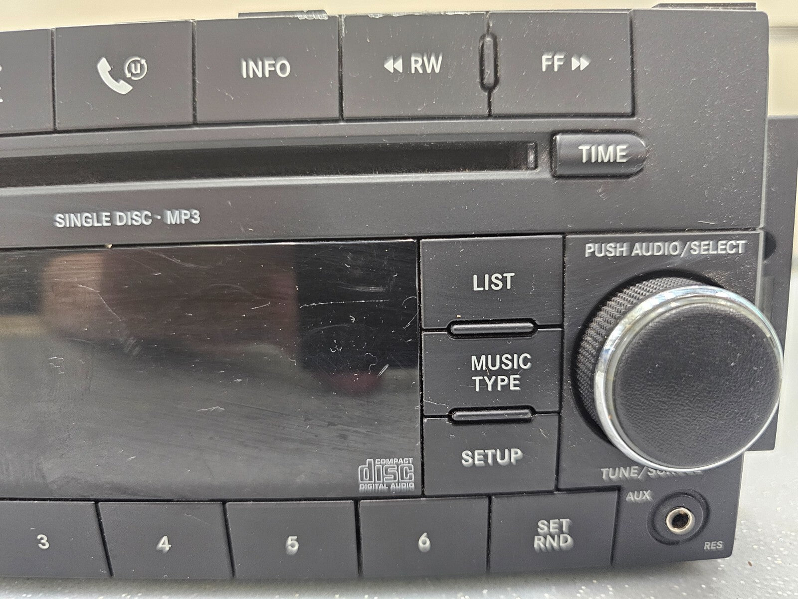 🔥09-10 Grand Caravan Liberty Dash AM FM Radio Satellite CD Player MP3 Receiver