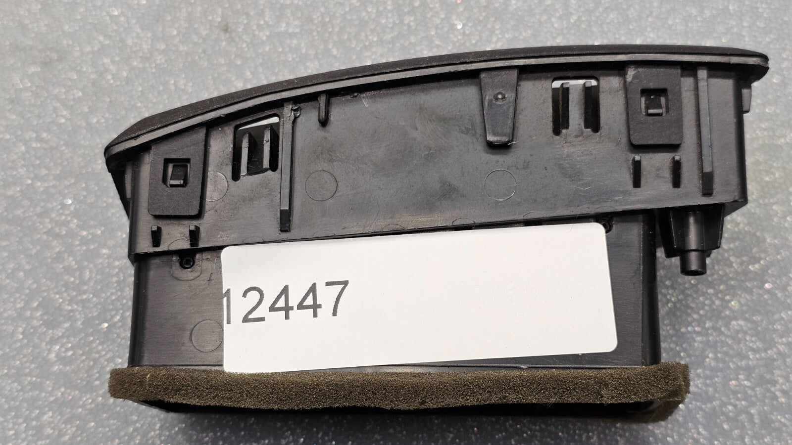 🔥08-11 FORD FOCUS DASH RIGHT PASSSENGER AIR VENT A/C AC HEATER PANEL BLACK