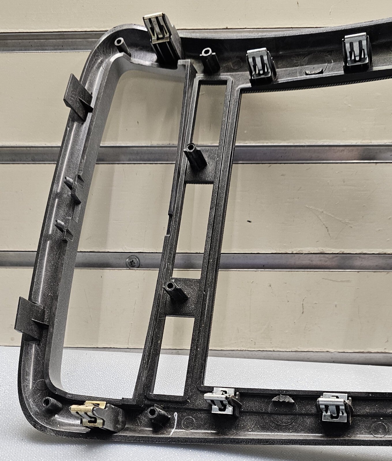🔥07-09 Equinox Center Dash Radio Stereo Bezel Trim Instrument Panel SILVER B43
