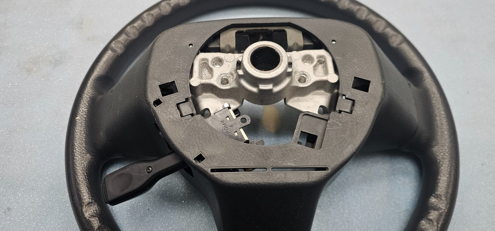 🔥06-12 TOYOTA RAV4 LEFT DRIVER STEERING COLUMN WHEEL COVER LEATHER BLACK OEM