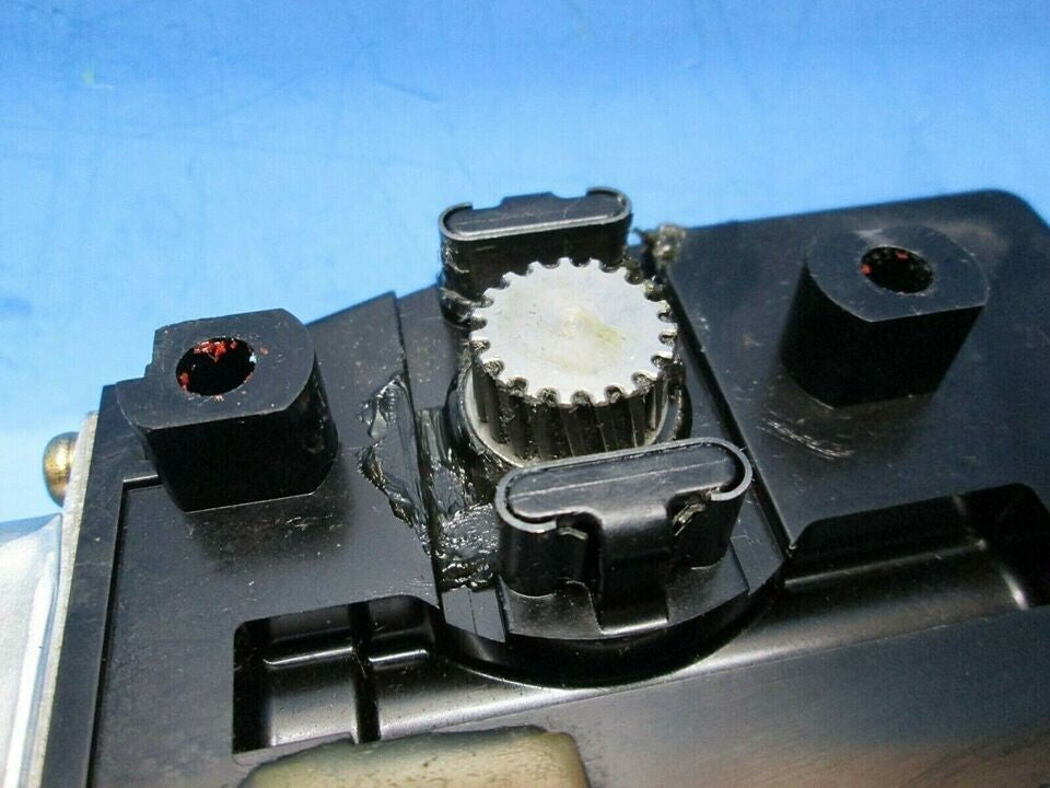 🔥99-04 Nissan Pathfinder Infiniti QX4 Upper Sun Roof Motor Motorized Assembly