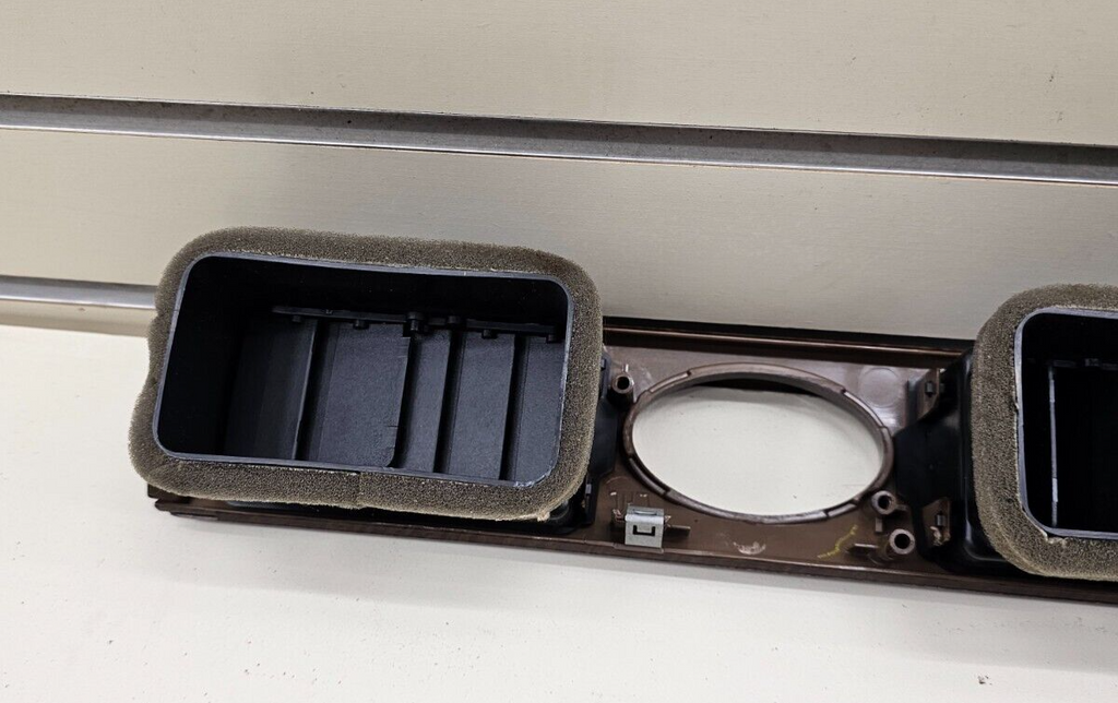 🔥05-09 Five Hundred Taurus Sable Interior Center Dash Panel Bezel Trim Wood