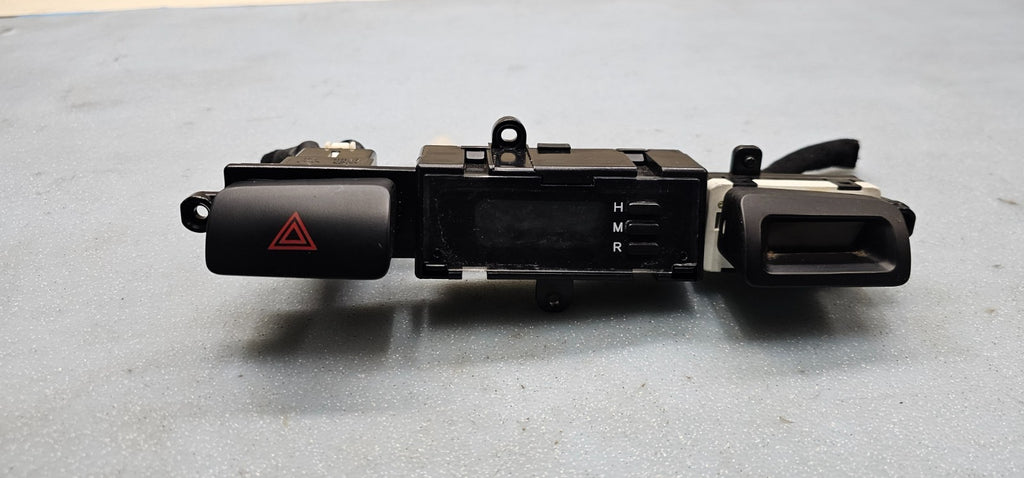 🔥05-09  Kia Sportage Dash Digital Clock HAZARD SWITCH BUTTON Unit