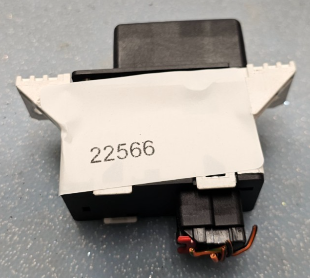 🔥02-05 FORD FOCUS HAZARD LIGHT FLASHER BUTTON CONTROL SWITCH ASSEMBLY BLACK OEM