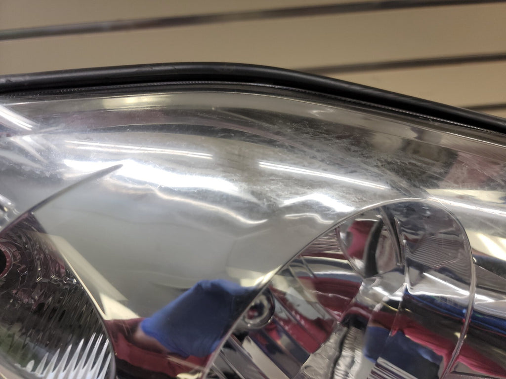 🔥 2009 - 2012 Chevrolet Traverse Headlight Head Light lamp Passenger Right