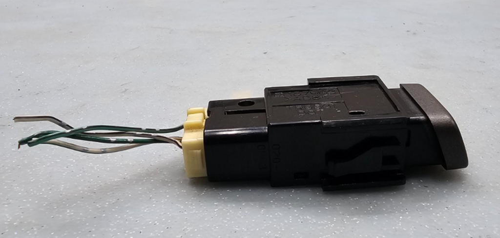 🔥98-06 Corolla Lexus ES300 05-10 Avalon Hazard Warning Light Control Switch