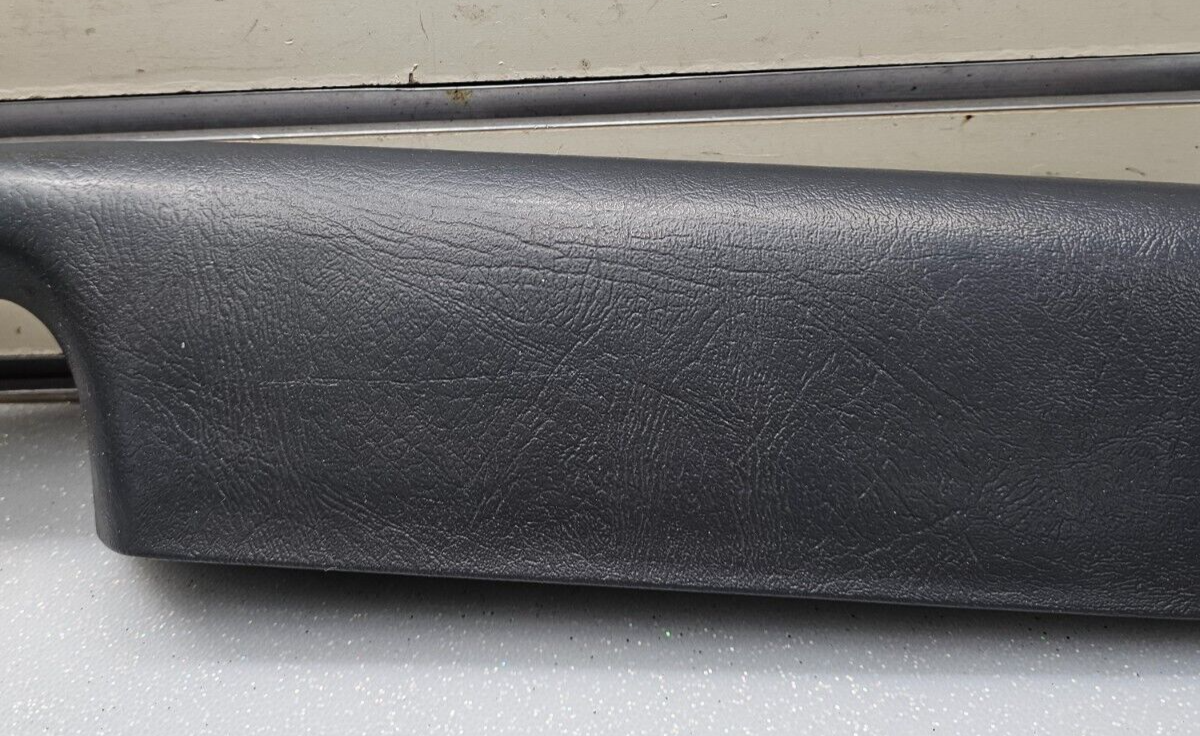 98-04 BLAZER S10 JIMMY SONOMA Door Panel Arm Rest Pull Handle Driver Graphite H5