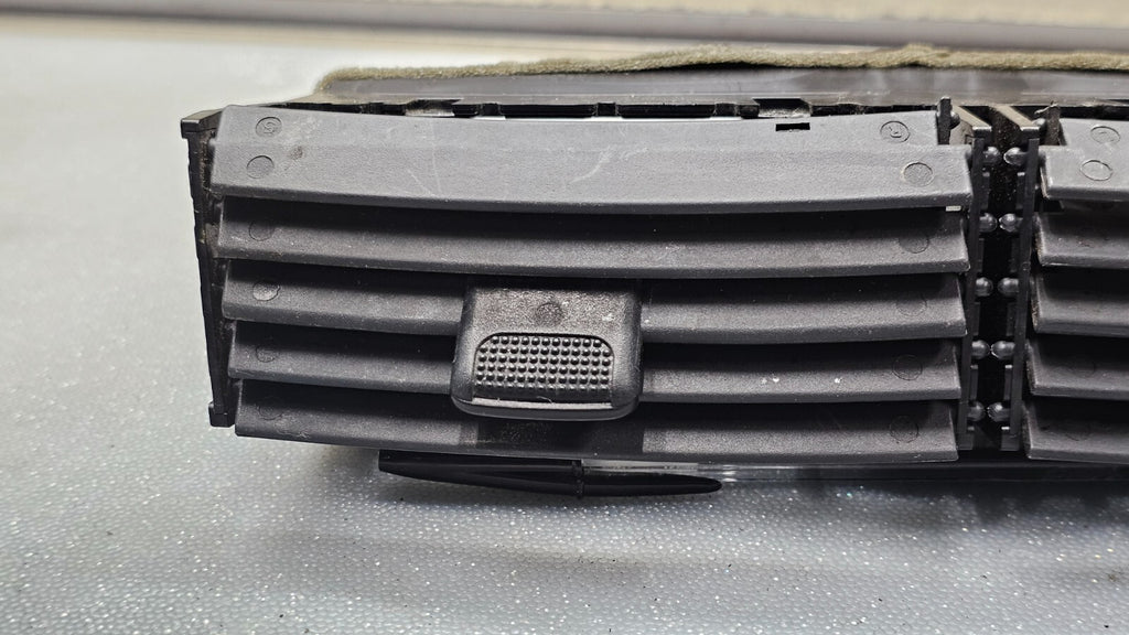 🔥05-07 Toyota Sienna Dash Air Vent Center Middle AC Heater Conditioning black