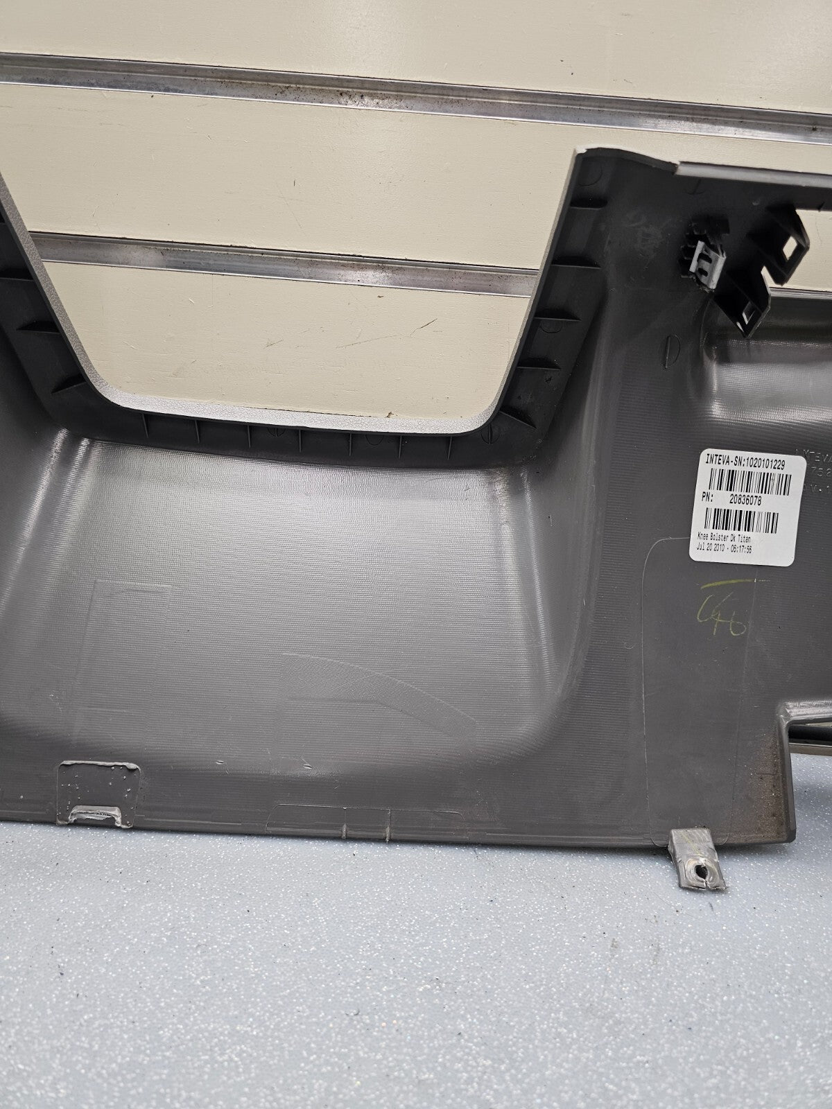 🔥09-17 Traverse Knee Bolster Trim Left Driver Front Dash Lower Cover Gray OEM