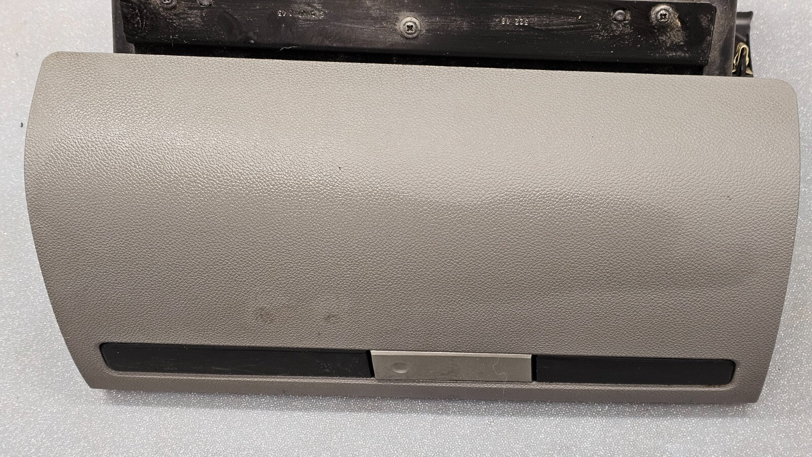 🔥07-13 Silverado SIERRA Dash UPPER GLOVE BOX Storage Compartment Door Tan OEM