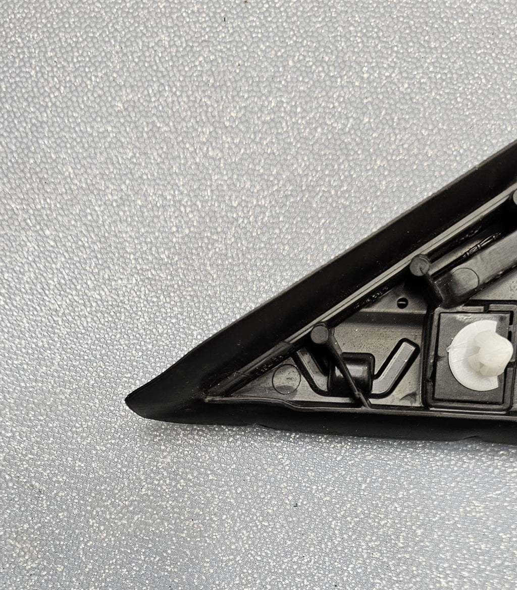 🔥13-20 FORD FUSION FRONT RIGHT FENDER CORNER MOLDING Trim