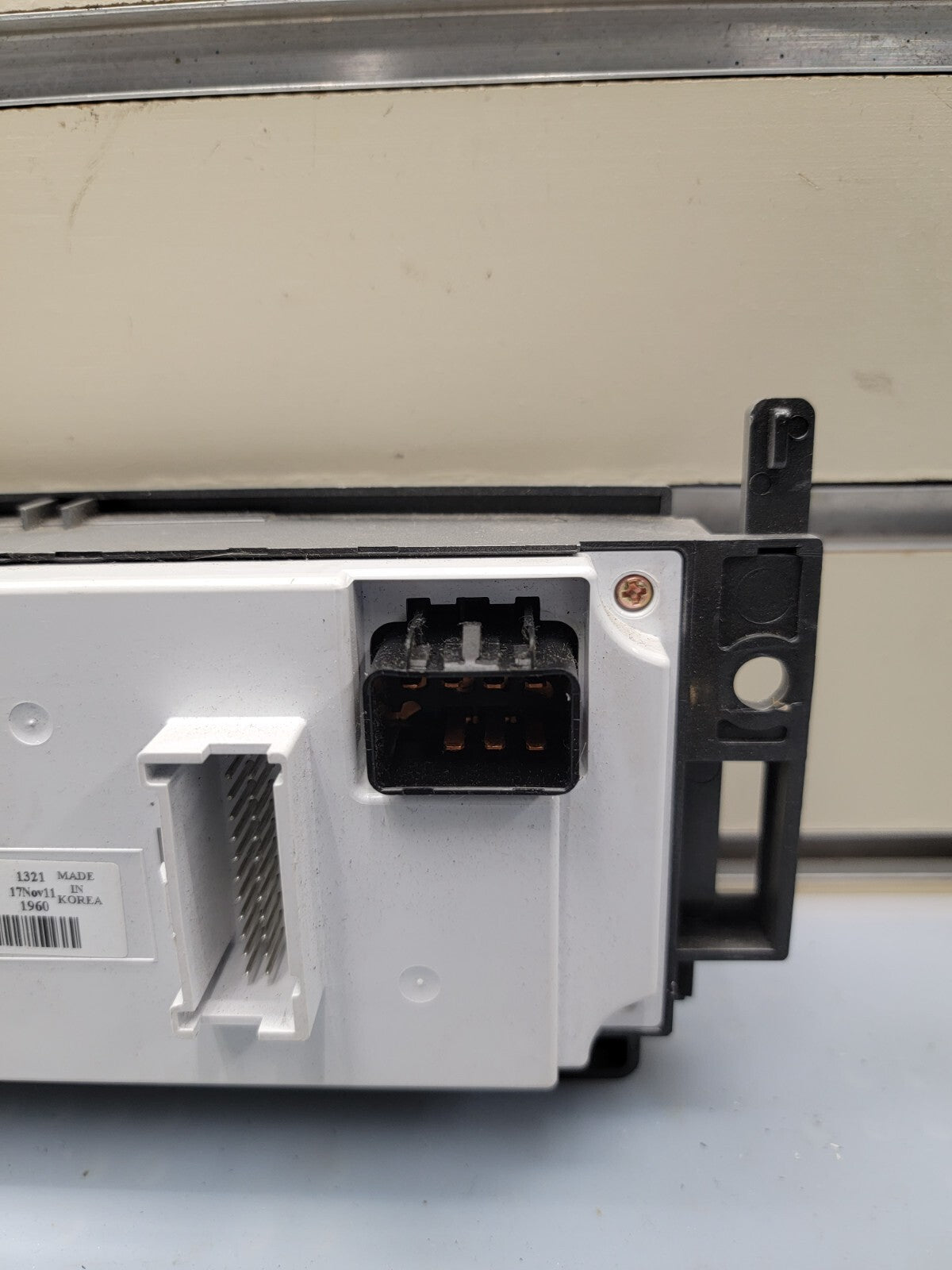🔥08-12 Chevy Malibu OEM manual AC Heater Climate Control Switch white B8