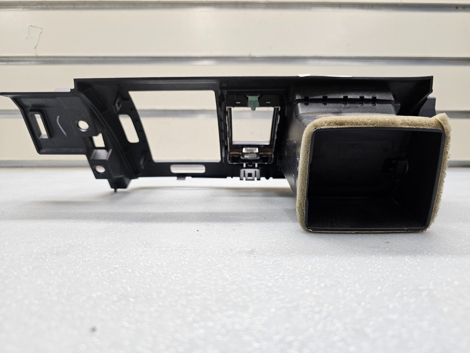 🔥06-11 Cadillac DTS Dash Center Air Vent Heater Filter Trim Bezel Conditioner