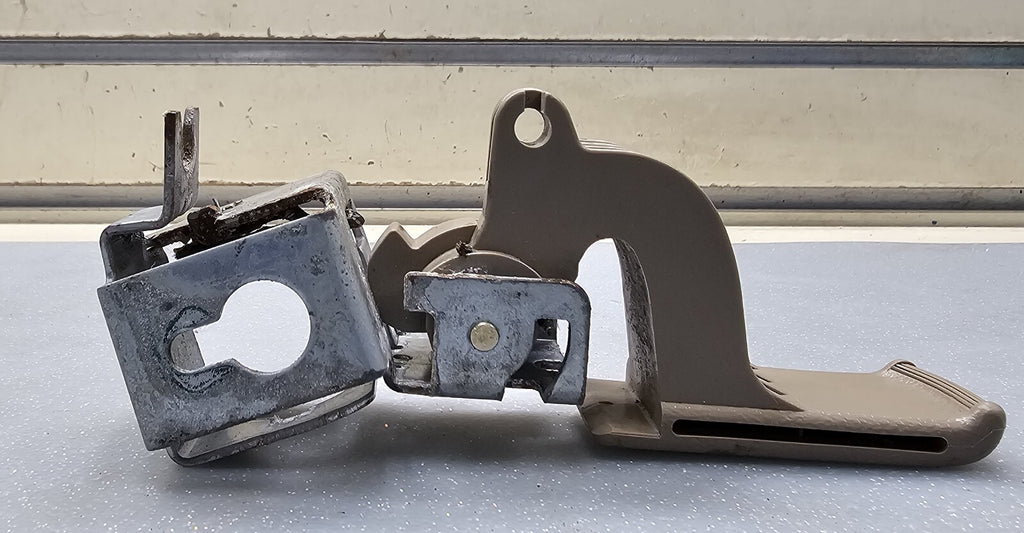 🔥01-05 HONDA CIVIC OPENER ASSEMBLY TRUNK FUEL GAS LID OPENER HANDLE SWITCH OEM