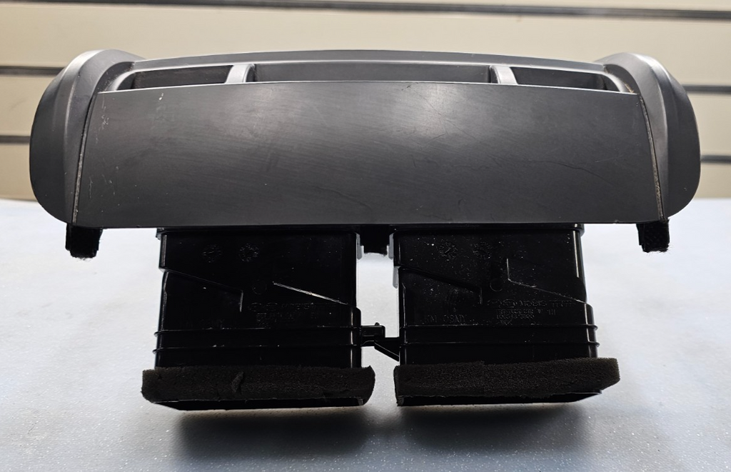 🔥05-09 KIA SPORTAGE CENTER DASH RADIO BEZEL TRIM CLIMATE CONTROL OEM BLACK