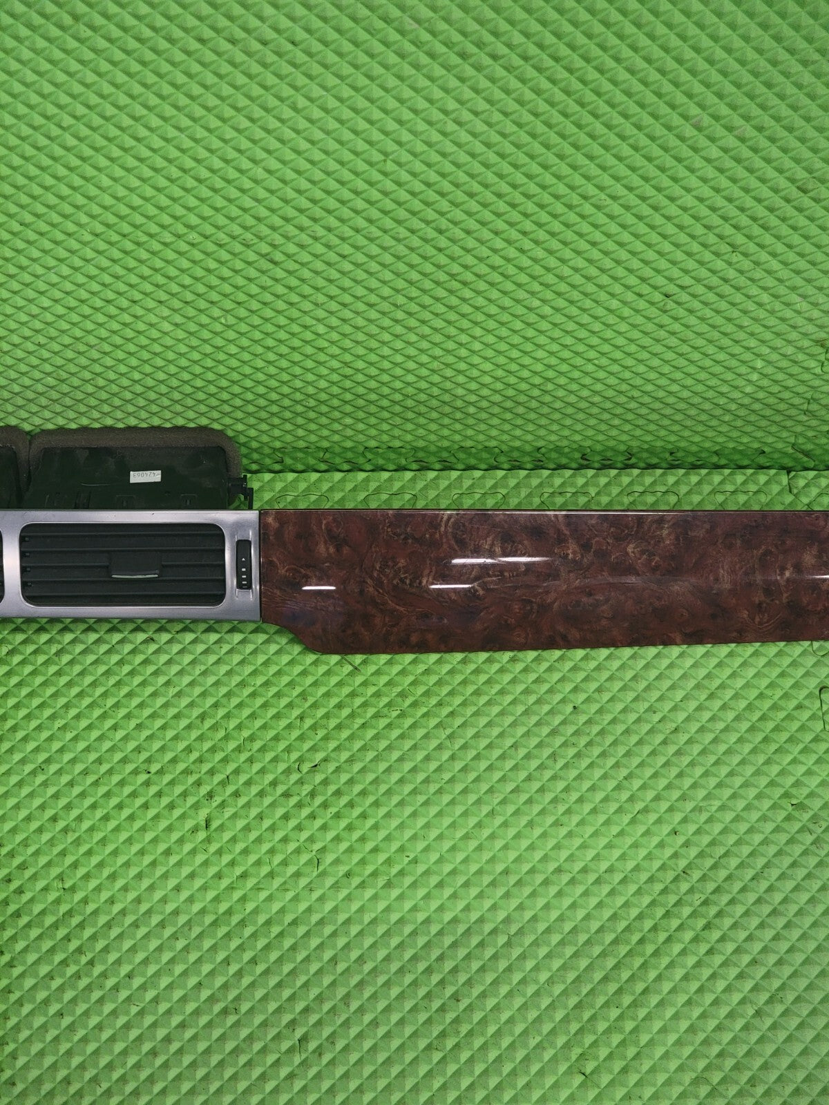 07-14 Yukon Tahoe Suburban Burl Front Dash Belt Trim A/C Vents F201 woodgrain