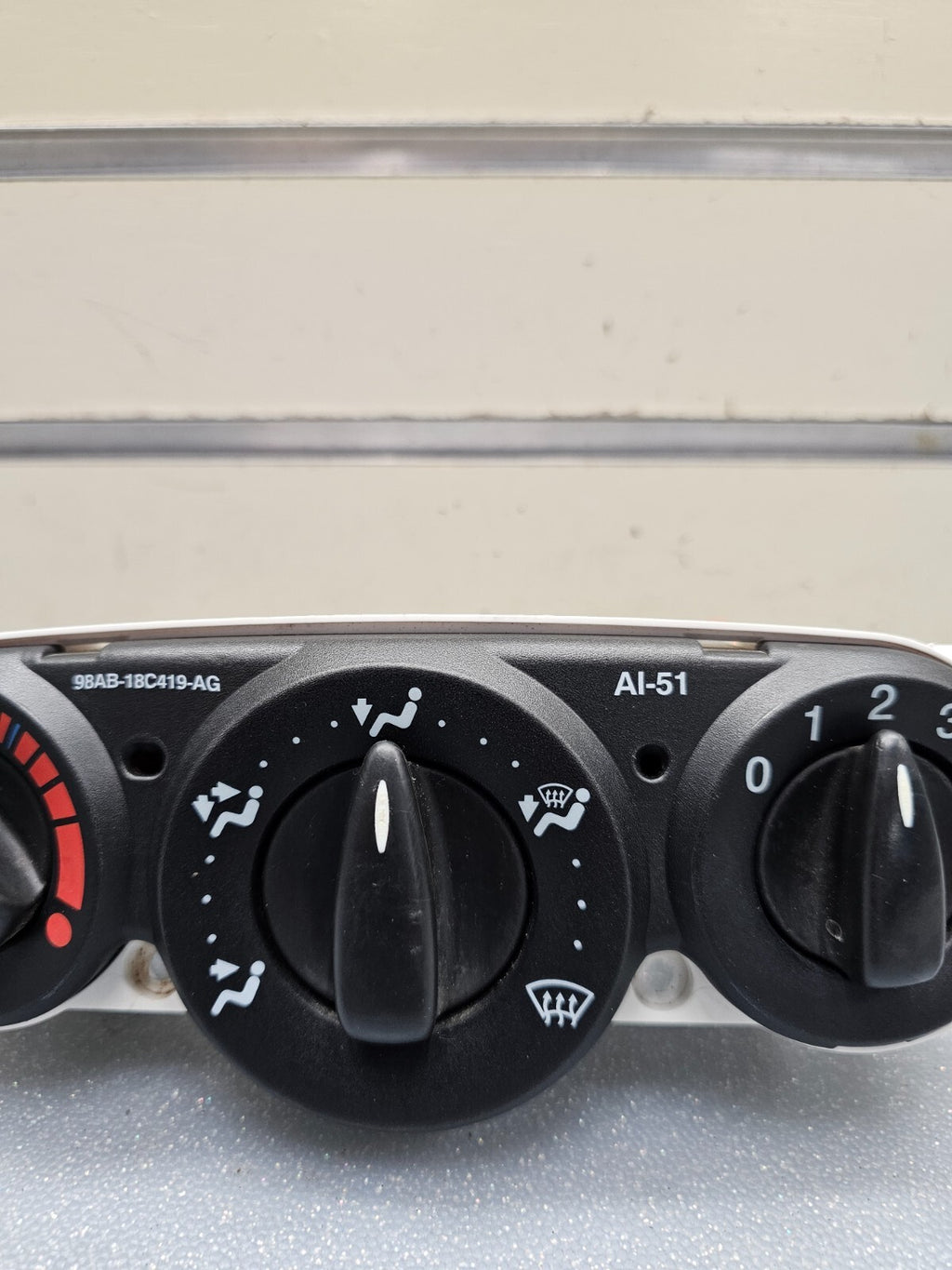 🔥00-07 Ford Focus Dash A/C Heater Climate Control Temperature Conditioner OEM