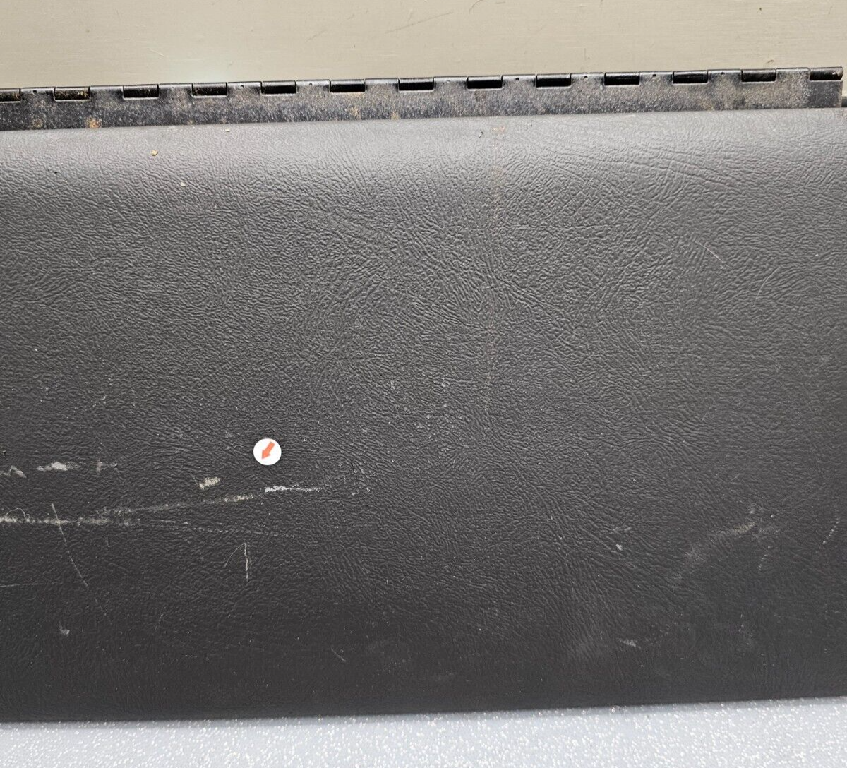 99-06 SILVERADO SIERRA Dash GLOVE BOX Storage Compartment Assembly Black G3