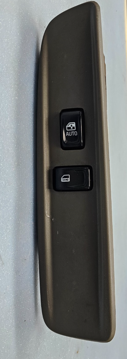 🔥02-05 BUICK RAINER ENVOY RIGHT PASSENGER SIDE WINDOW DOOR SWITCH DK GRAY