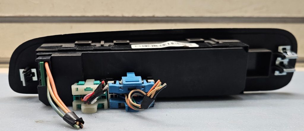🔥02-05 BUICK RAINER ENVOY RIGHT PASSENGER SIDE WINDOW SWITCH BLACK