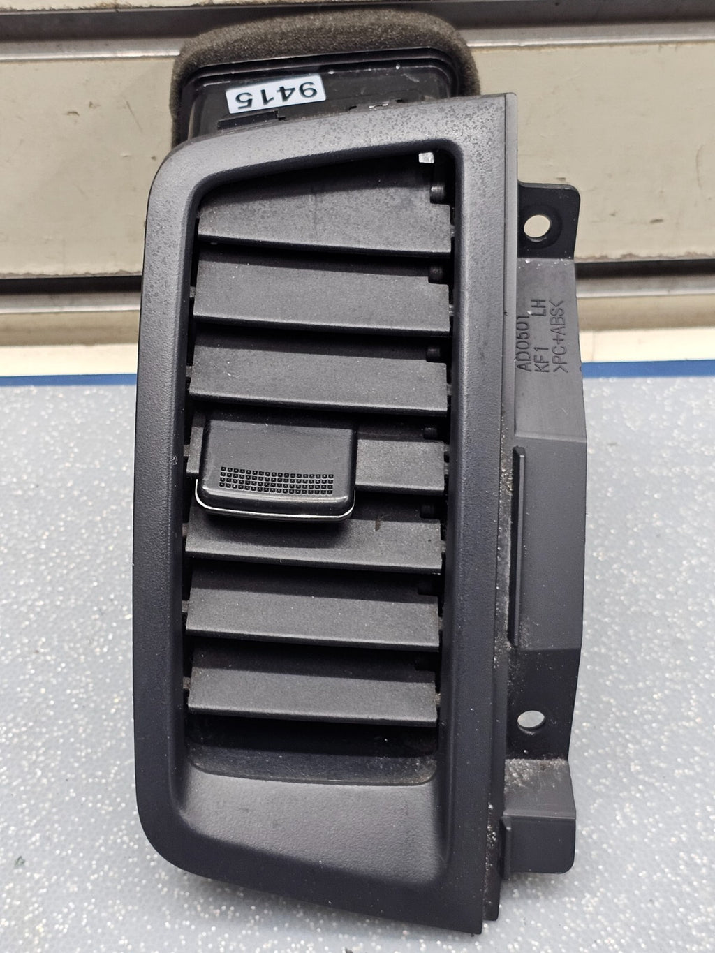 10-13 Kia Soul Dash Center Left Driver Air Vent Conditioner Heater Filter Black