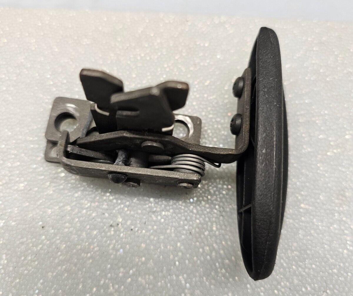 2002-2008 Dodge Ram 1500 2500 CONSOLE LID ARMREST ARM REST LATCH LOCK BLACK OEM