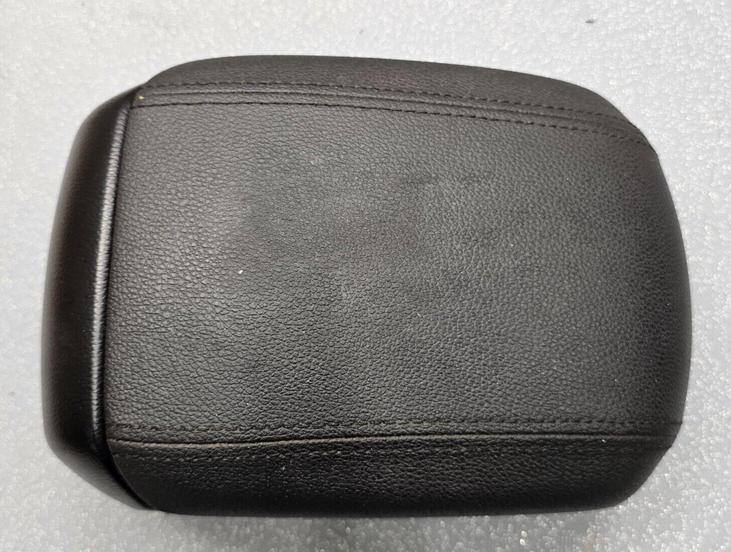 🔥13-16 Cruze Front Center Console Arm Rest Lid Cover Top Pad Assembly Black OEM