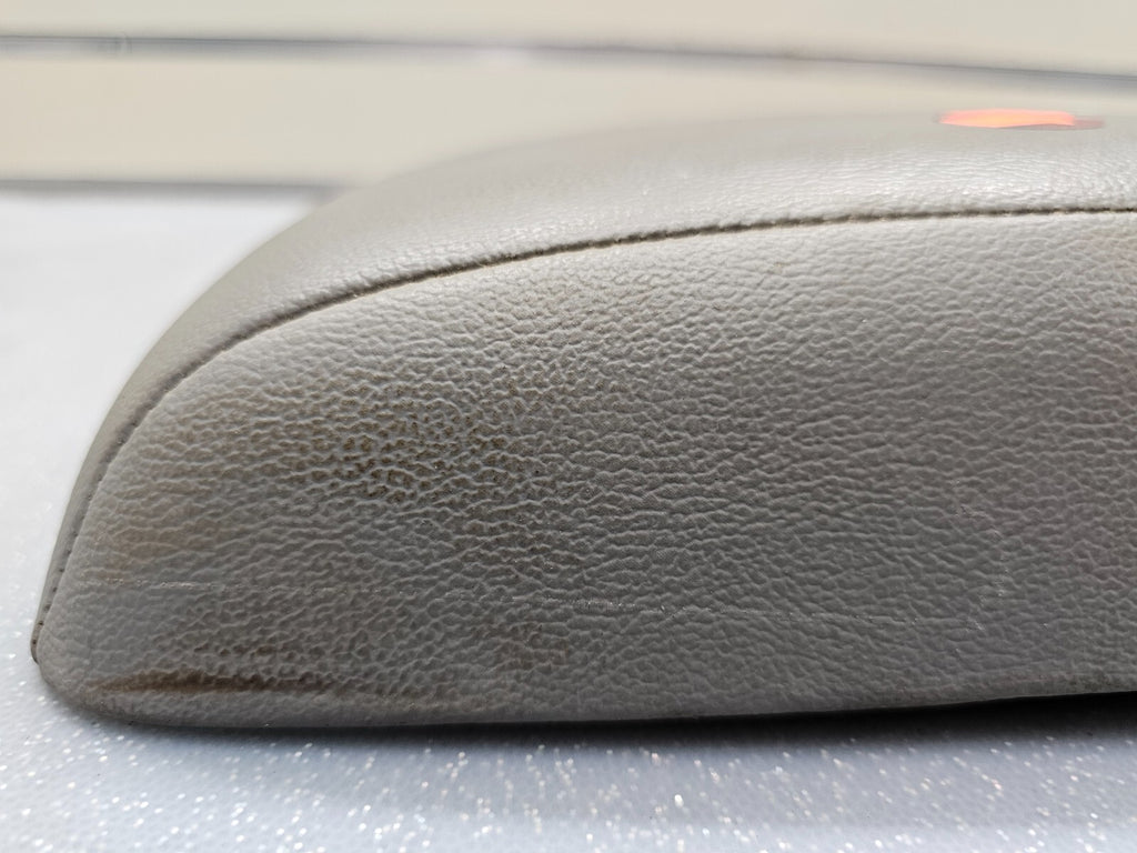 🔥07-12 Hyundai Santa Fe Center Console Arm Rest Cover Lid Top Pad Assembly Gray