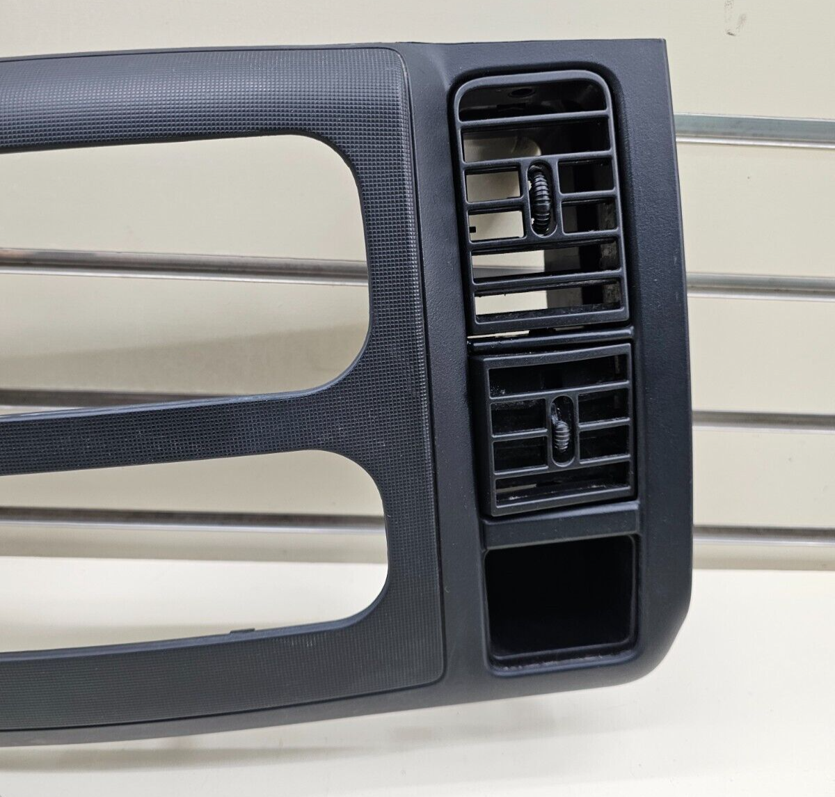 01-04 Dakota Durango Dash Instrument Cluster Speedometer Bezel Trim Panel Black