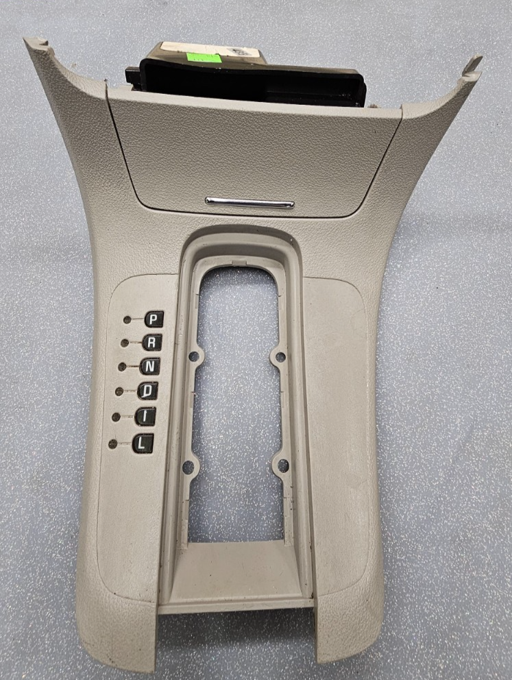 🔥08-12 MALIBU AUTOMATIC TRANSMISSION FLOOR GEAR LEVER SHIFTER TRIM BEZEL Tan