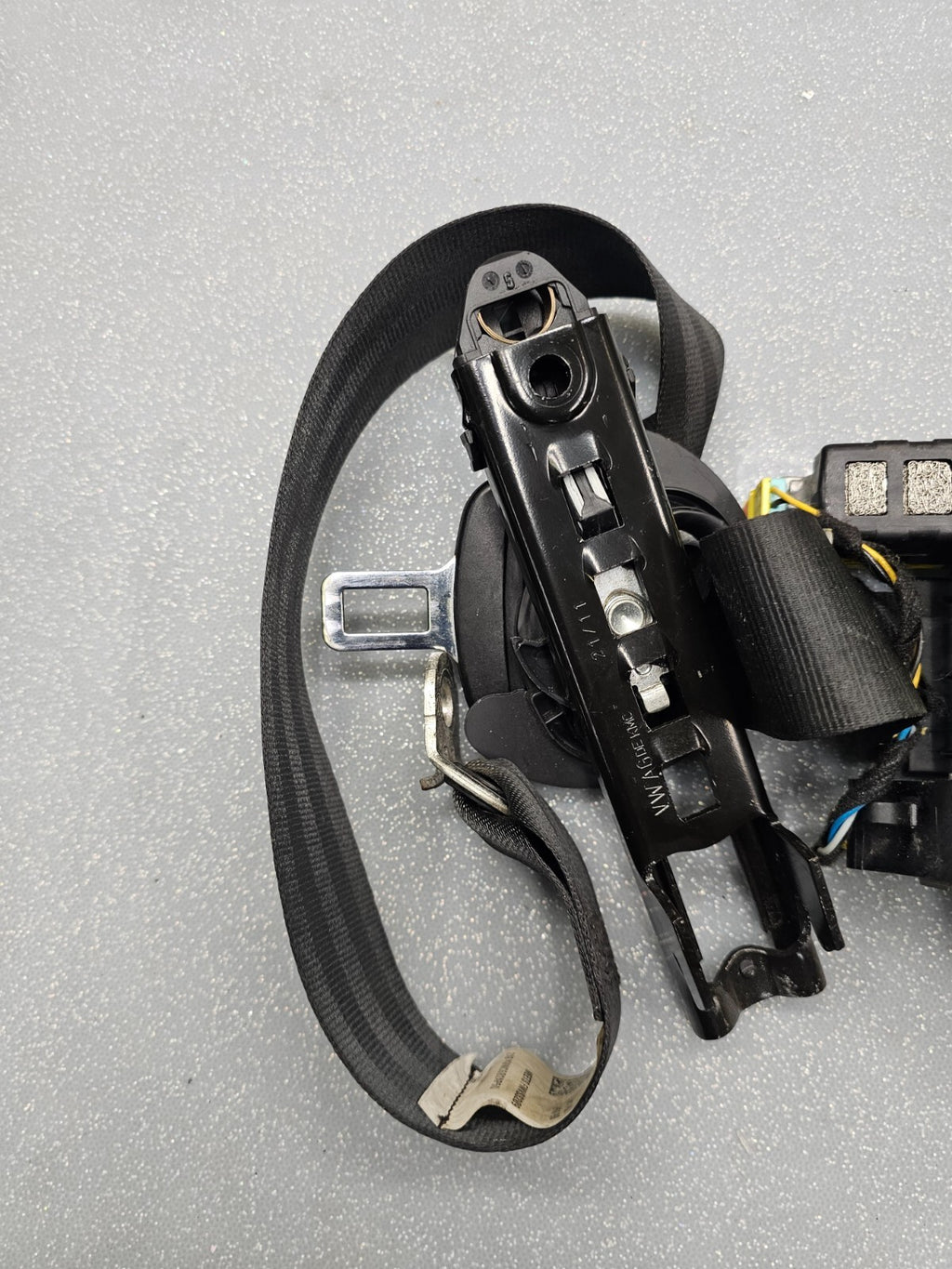 🔥11-18 VOLKSWAGEN JETTA FRONT RIGHT PASSENGER SEAT BELT RETRACTOR ASSEMBLY OEM