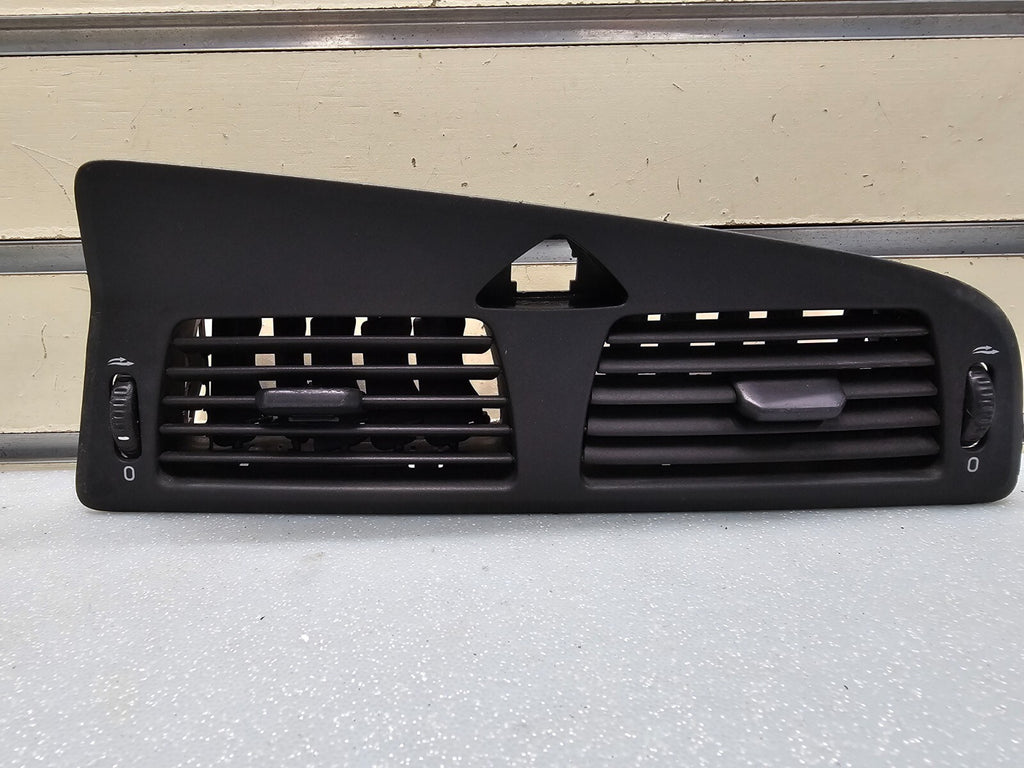 🔥04-09 Volvo S60 Dash Center AC Vent Grill Air Duct Trim Hazard Switch Cover
