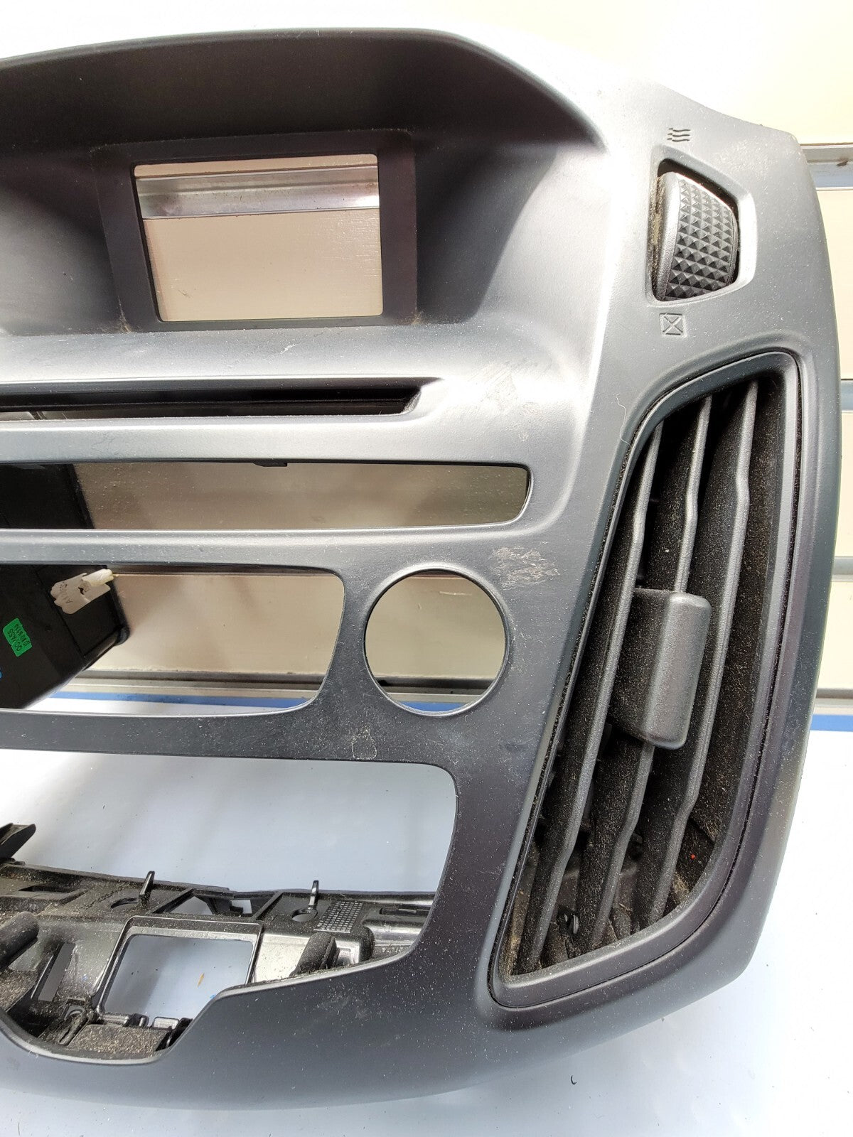 🔥2015-2017 Ford Focus SE Dash Trim Radio Player Control Bezel Cover S Gray OEM