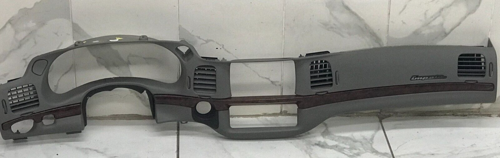 00-05 CHEVY IMPALA Dash Instrument Cluster Bezel Radio Speedo Gauge Trim Gray C7
