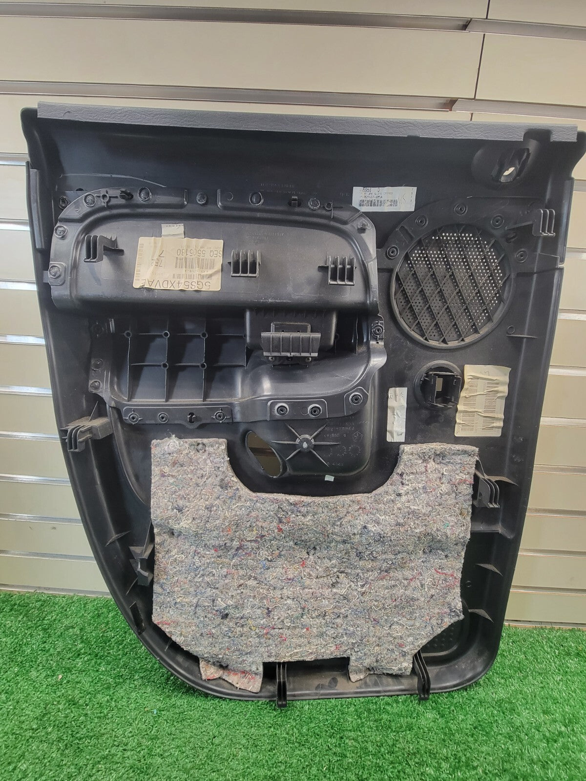 🔥02-05 Dodge RAM Interior DOOR Panel Rear RIGHT PASSENGER GRAY v1 G22