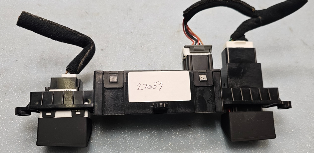 🔥06-10 Kia Sportage Hazard Switch Control Dash Digital Clock Display Time Black