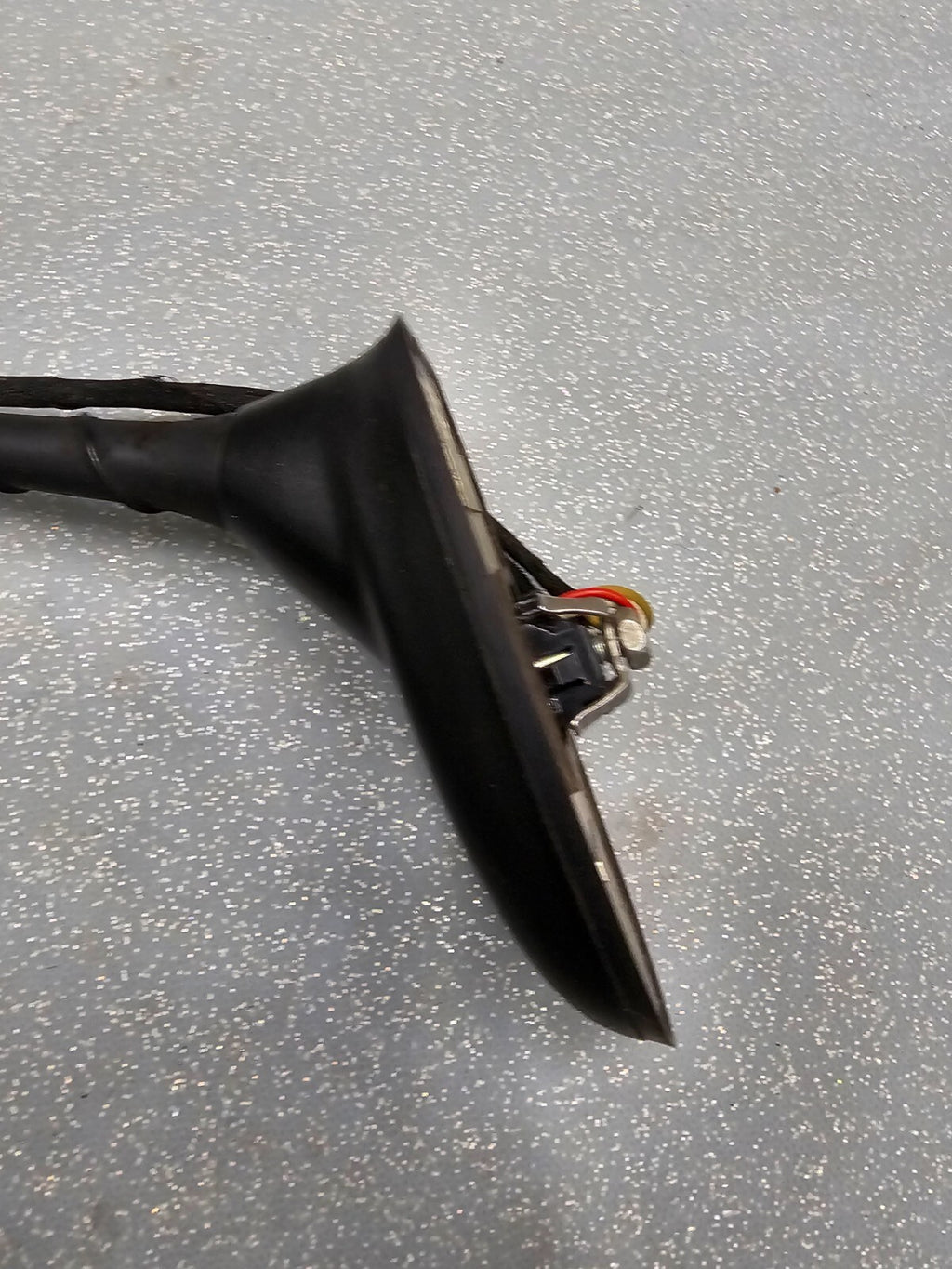 13-16 Dodge Dart 11-14 Avenger Durango Chrysler 200 Roof Top Radio Mount Antenna